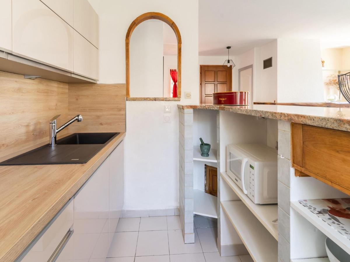 Cosy Holiday Home In Minerve With Garden Экстерьер фото