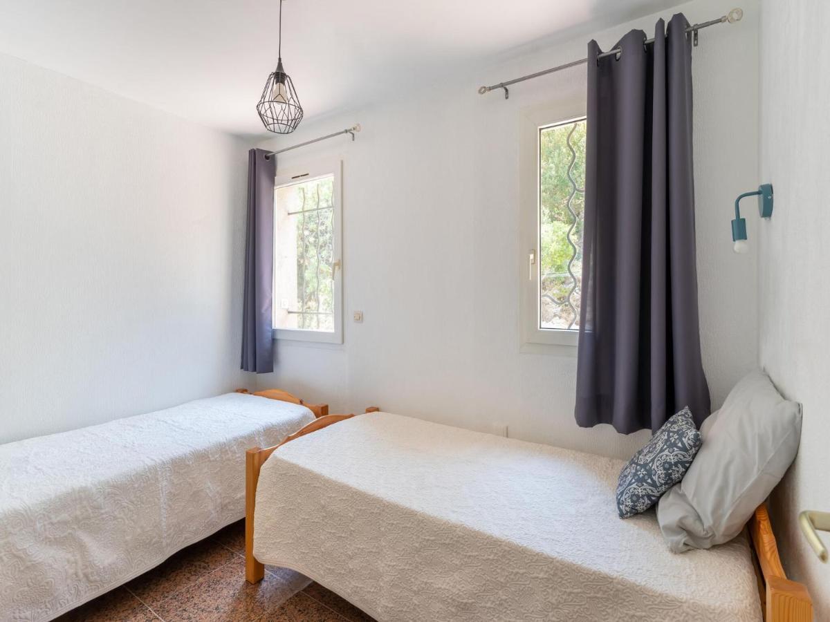 Cosy Holiday Home In Minerve With Garden Экстерьер фото