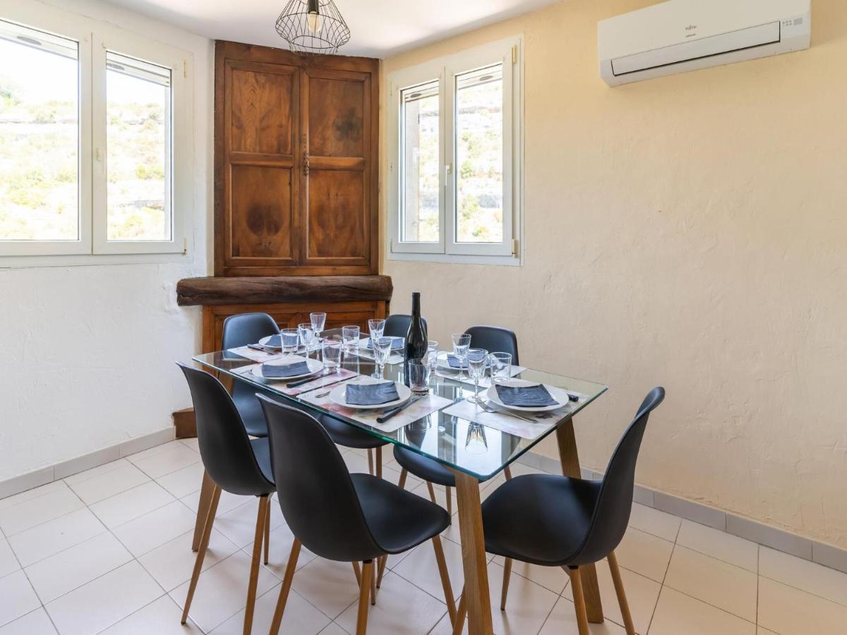 Cosy Holiday Home In Minerve With Garden Экстерьер фото
